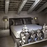 Seven Historical Lejlighedshotel