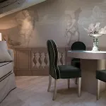 Lejlighedshotel Seven Historical 4*