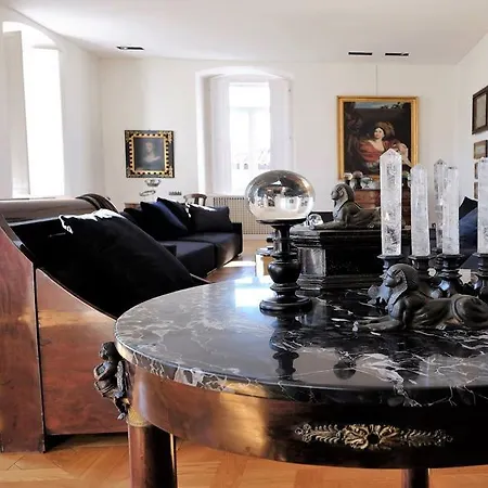 Seven Historical מלון דירות טריאסטה