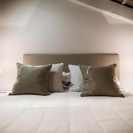 Seven Historical מלון דירות 4*