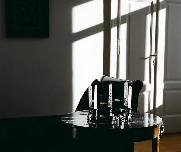 Seven Historical Aparthotel Trieste