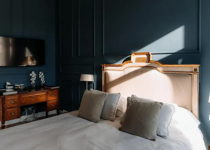 Seven Historical Aparthotel Trieste