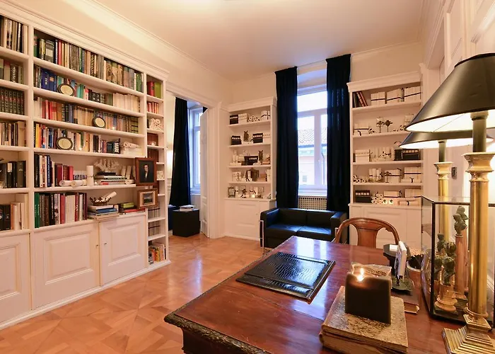 Aparthotel Seven Historical 4*