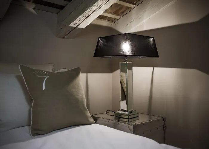 Seven Historical Трієст