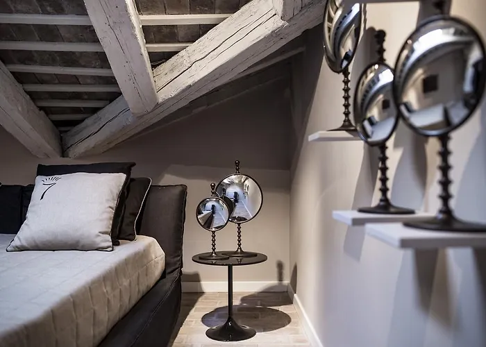 Seven Historical Aparthotel