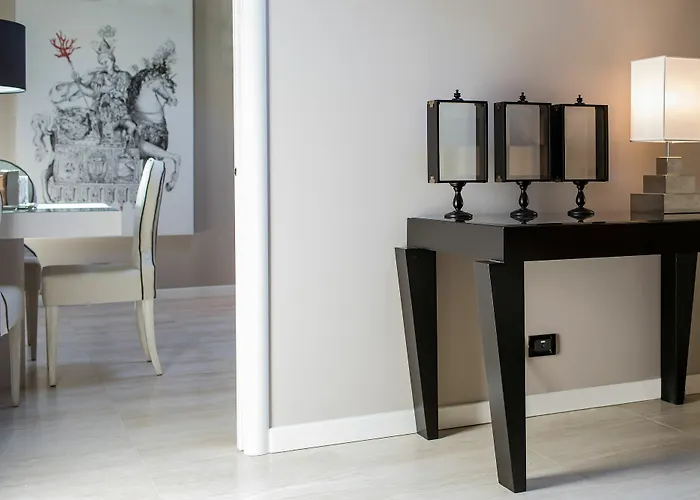 Aparthotel Seven Historical 4*